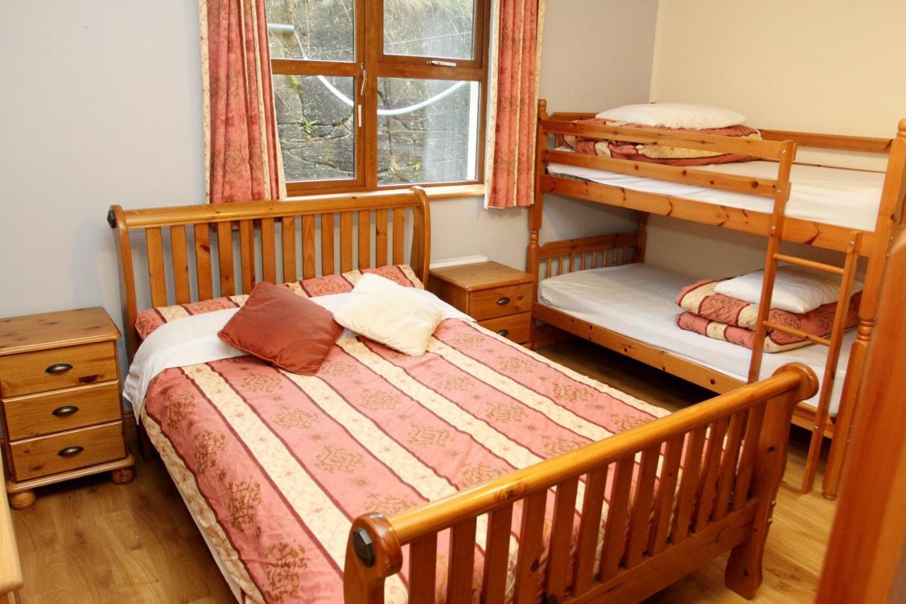 Clare'S Rock Self-Catering Accommodation Carron Bagian luar foto