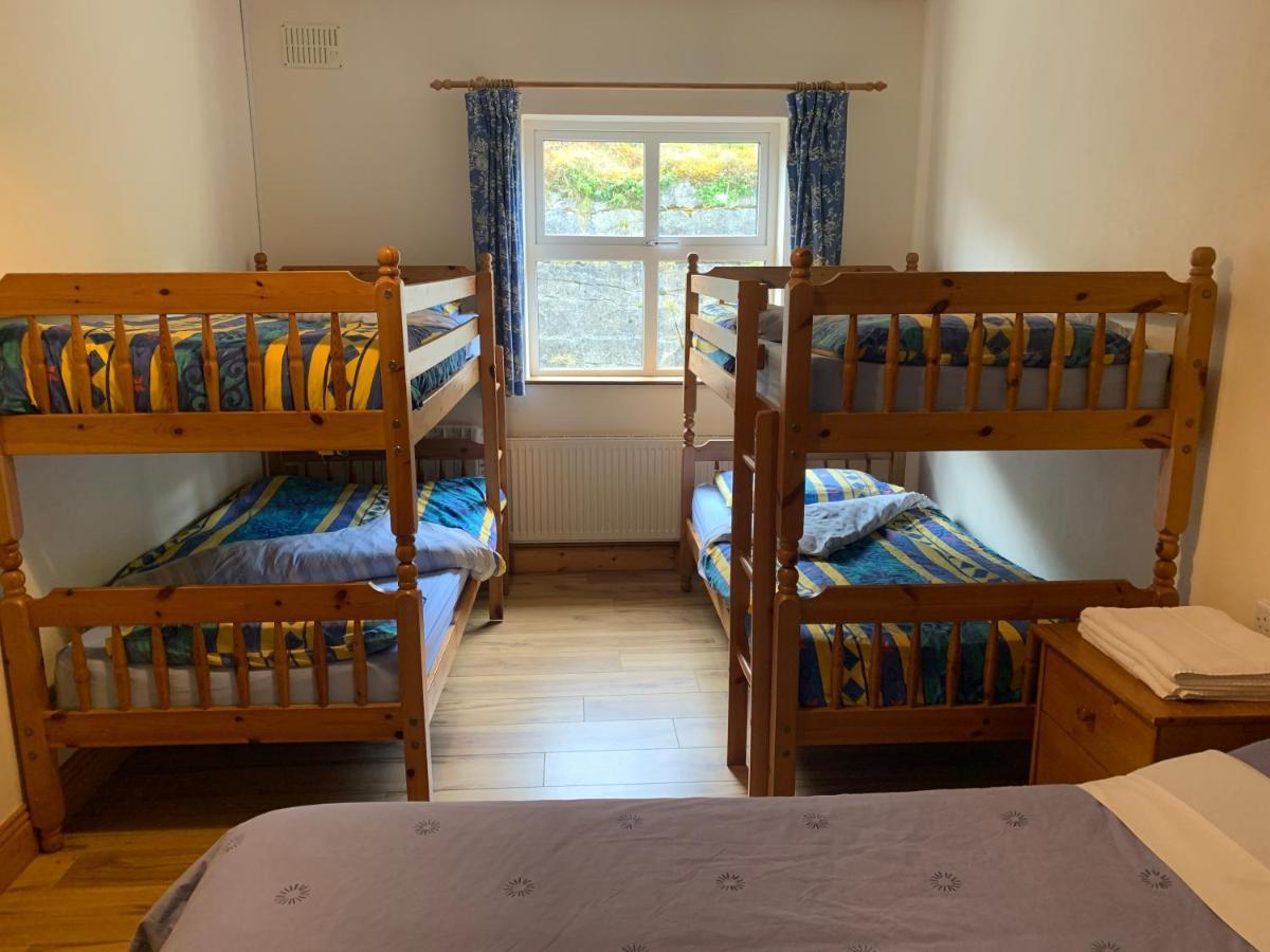Clare'S Rock Self-Catering Accommodation Carron Bagian luar foto