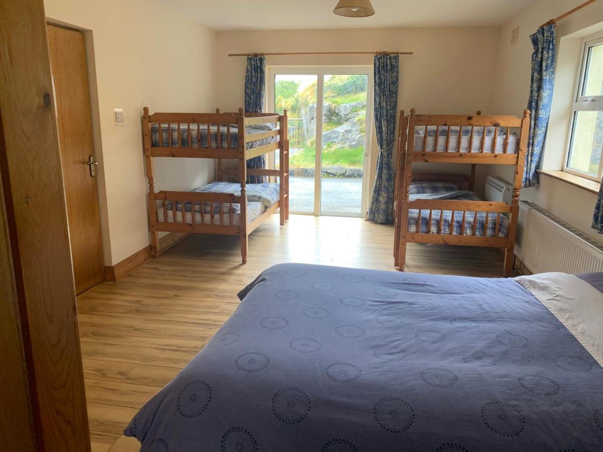 Clare'S Rock Self-Catering Accommodation Carron Bagian luar foto