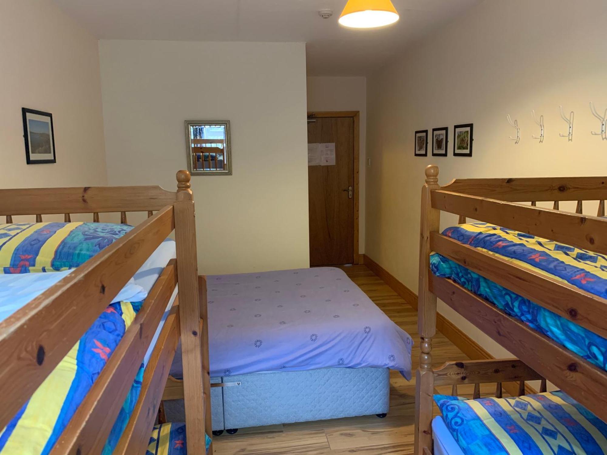 Clare'S Rock Self-Catering Accommodation Carron Bagian luar foto