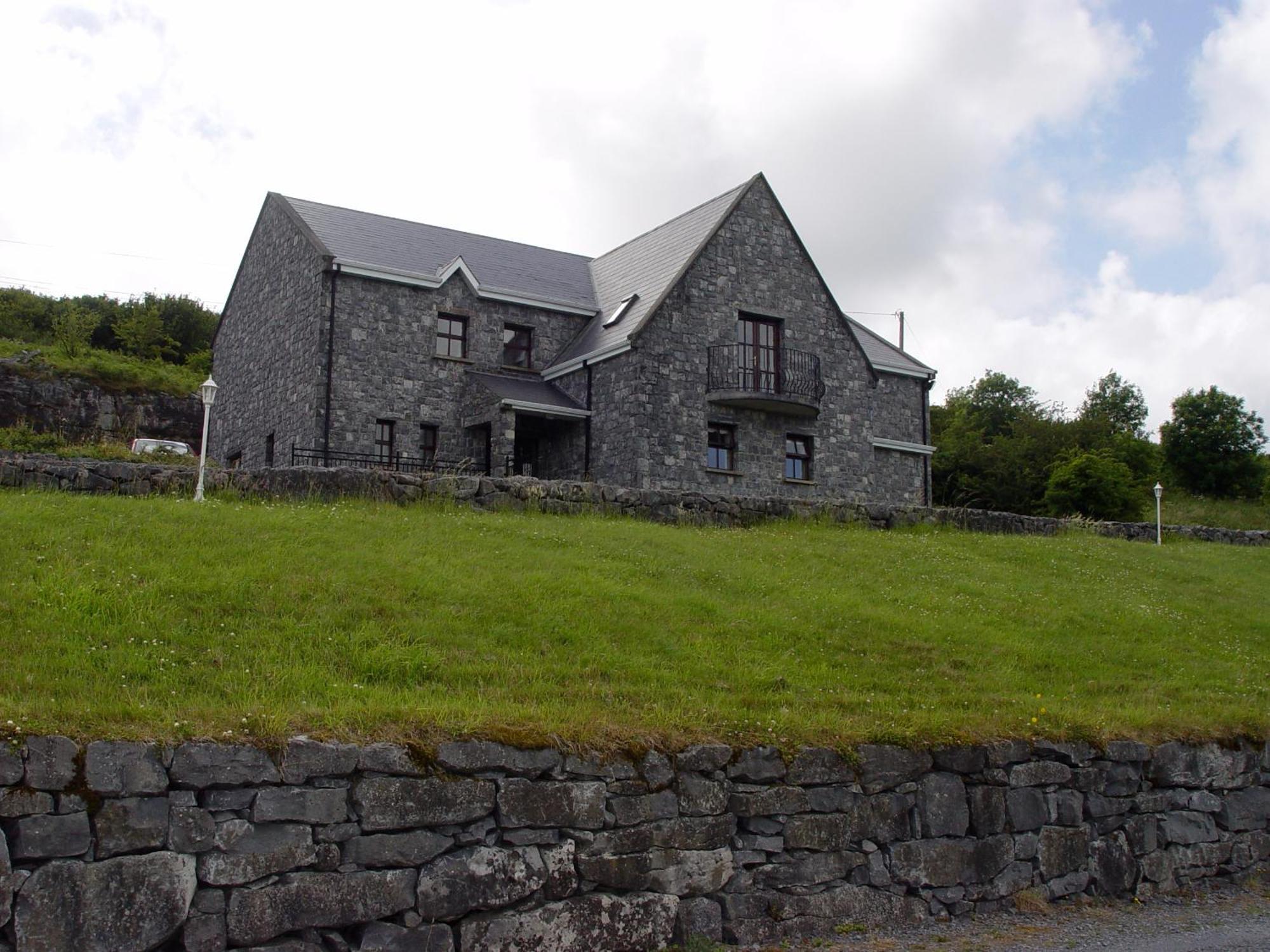 Clare'S Rock Self-Catering Accommodation Carron Bagian luar foto