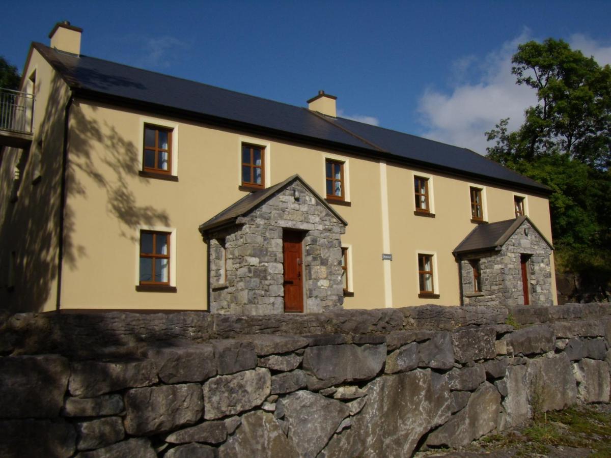 Clare'S Rock Self-Catering Accommodation Carron Bagian luar foto